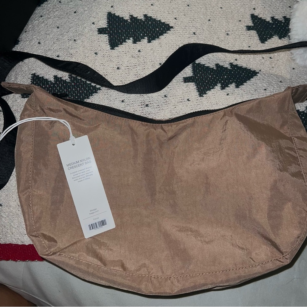 Baggu Medium Crescent in Cocoa